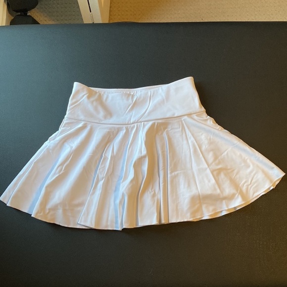 Halara Tennis Skirt - Picture 3 of 3